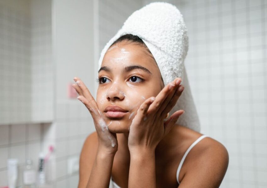 The woman tries new natural ways to shrink her pores naturally.