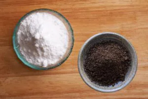 A bowl of coffee grounds and baking soda.