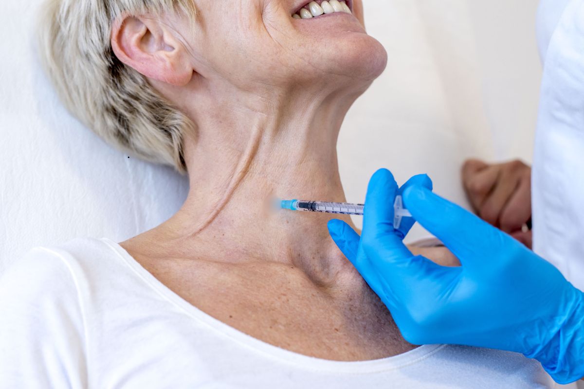 The woman undergoes neck botox to smooth out wrinkles.