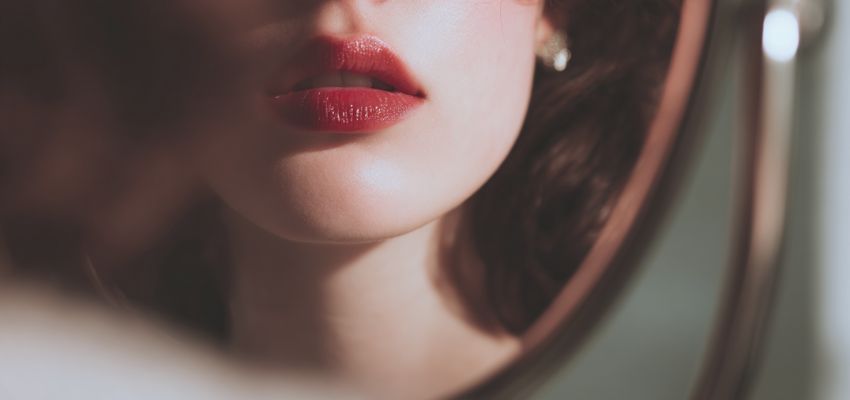 how-much-lip-filler (3) Lip fillers are a safe and quick way to get fuller, more defined lips.